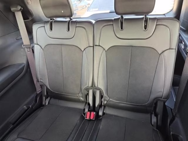 2023 Baltic Gray Metallic Clearcoat Jeep Grand Cherokee L Altitude 4X4 SUV