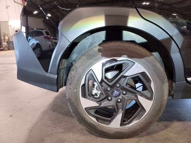 2024 Crystal Black Silica Subaru Crosstrek Limited AWD SUV