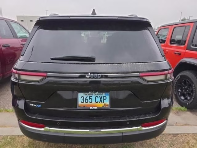 2022 Diamond Black Crystal Pearlcoat Jeep Grand Cherokee 4xe 4X4 SUV