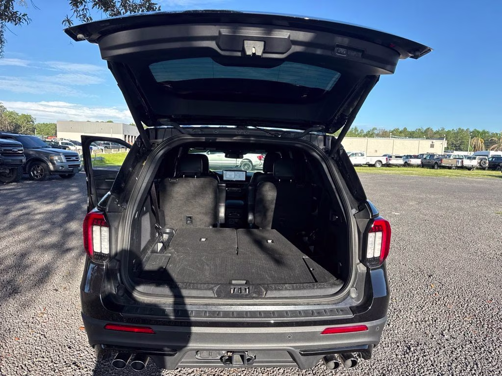 2025 Black Metallic Ford Explorer ST 4X4 SUV