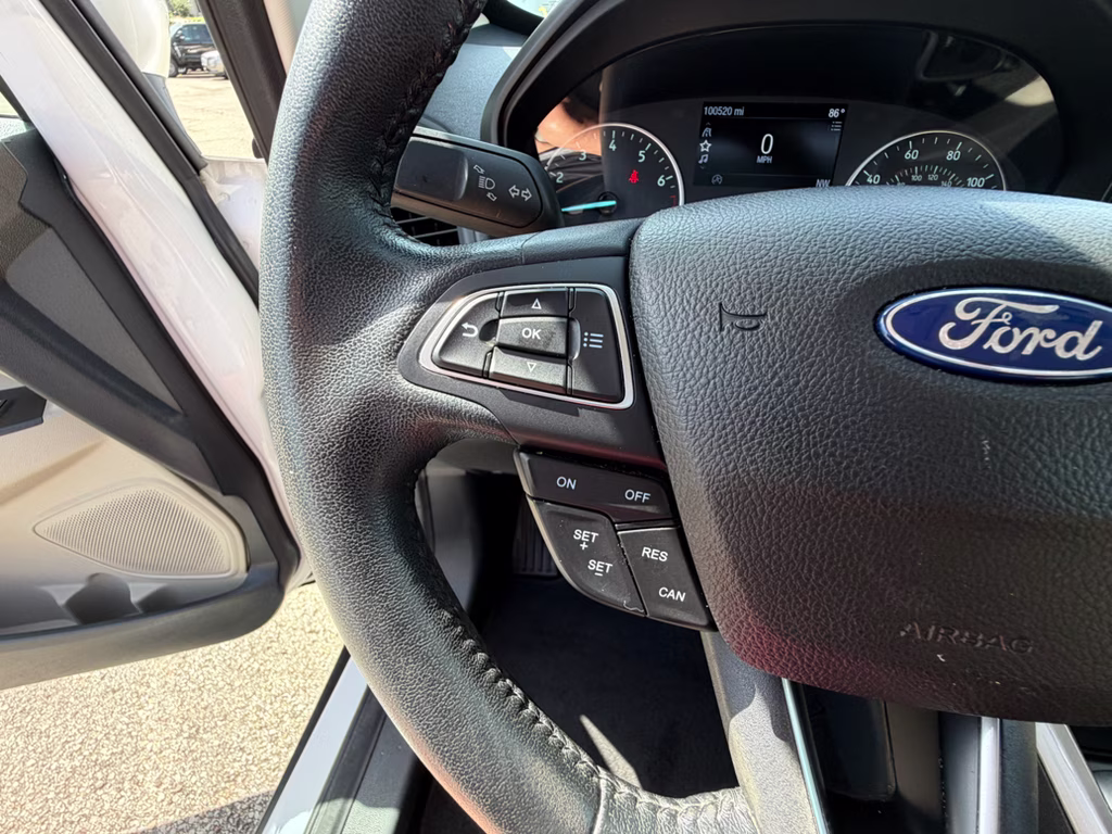 2020 White Platinum Metallic Tri-Coat Ford EcoSport SE FWD SUV