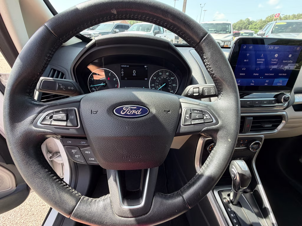 2020 White Platinum Metallic Tri-Coat Ford EcoSport SE FWD SUV