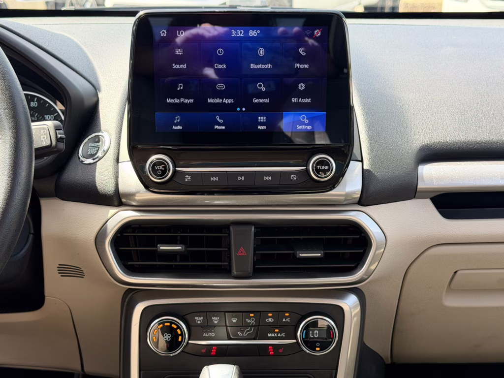 2020 White Platinum Metallic Tri-Coat Ford EcoSport SE FWD SUV
