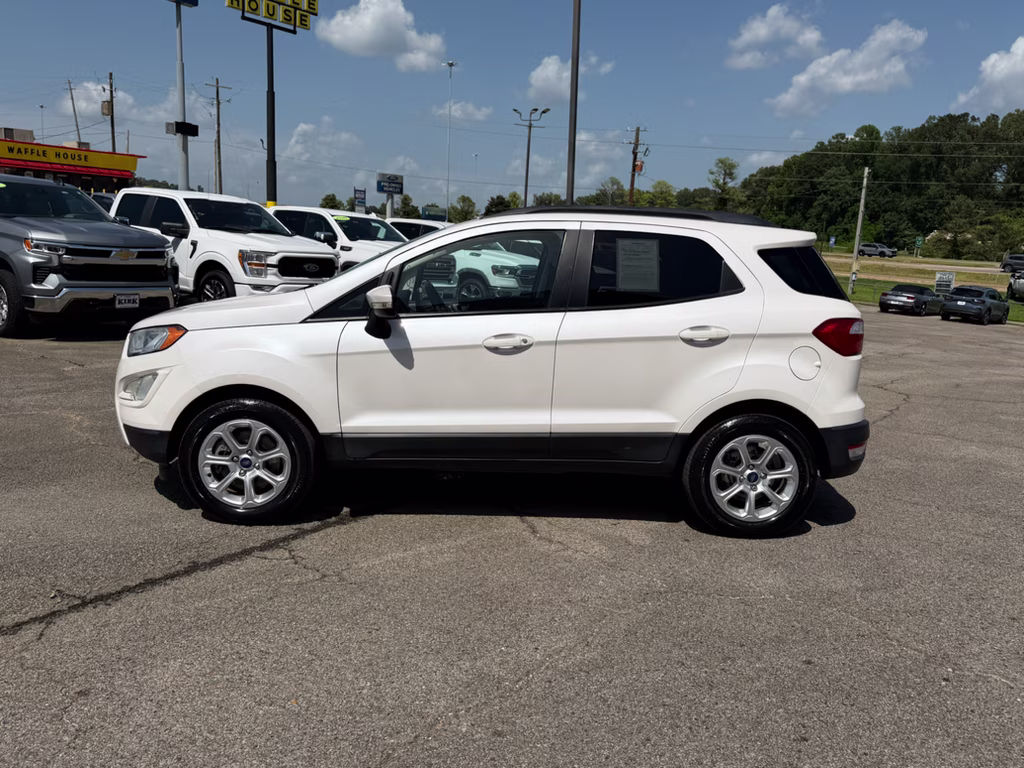 2020 White Platinum Metallic Tri-Coat Ford EcoSport SE FWD SUV