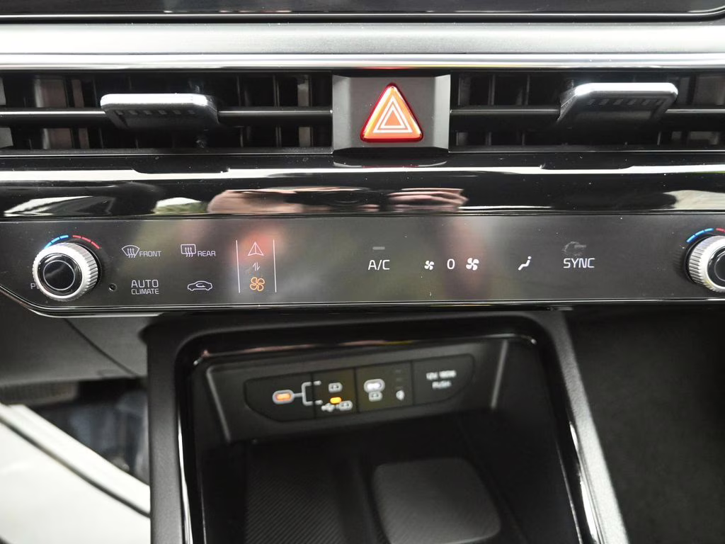 2025 Wolf Gray Kia K5 GT-Line AWD Sedan