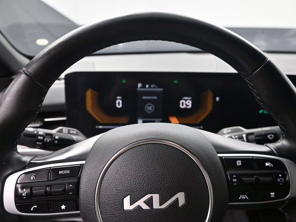 2025 Wolf Gray Kia K5 GT-Line AWD Sedan