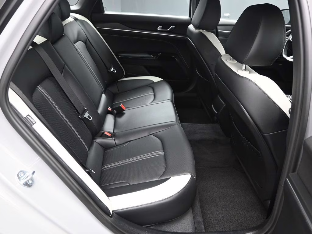 2025 Wolf Gray Kia K5 GT-Line AWD Sedan