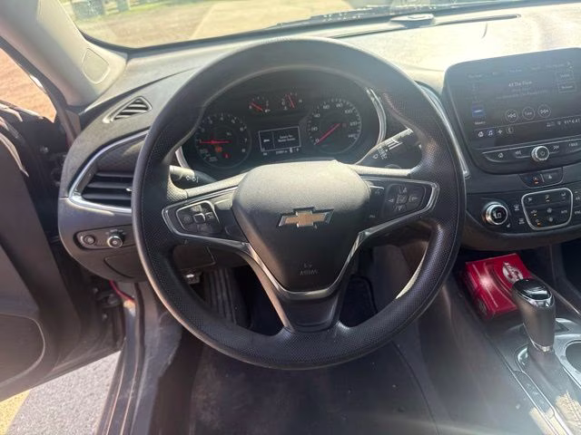 2020 Shadow Gray Metallic Chevrolet Malibu LT FWD Sedan
