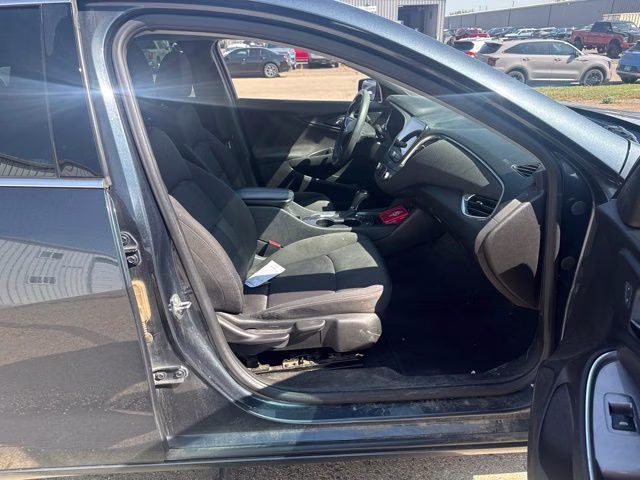 2020 Shadow Gray Metallic Chevrolet Malibu LT FWD Sedan