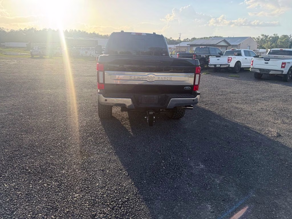 2022 Black Metallic Ford Super Duty F-350 SRW King Ranch 4X4 Truck