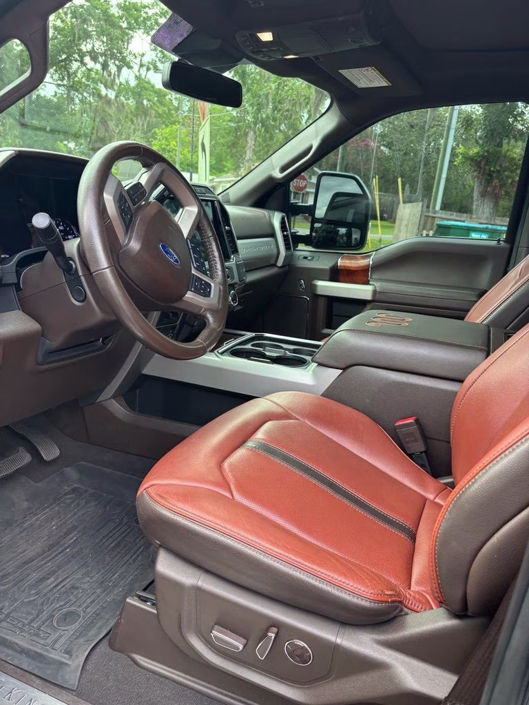 2022 Black Metallic Ford Super Duty F-350 SRW King Ranch 4X4 Truck