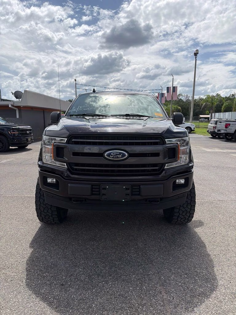 2020 Magma Red Ford F-150 XLT 4X4 Truck