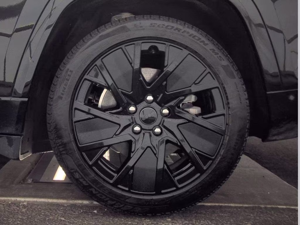 2025 Diamond Black Crystal Pearlcoat Jeep Wagoneer S Launch Edition 4X4 SUV