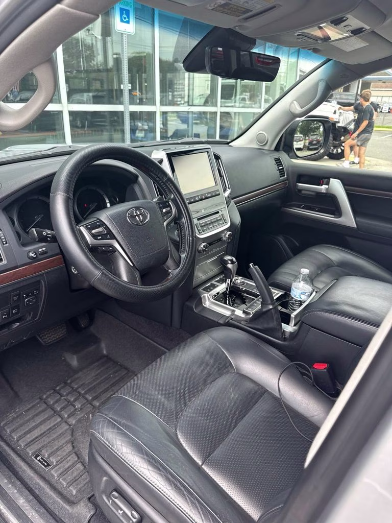 2017 Classic Silver Metallic Toyota Land Cruiser Base 4X4 SUV