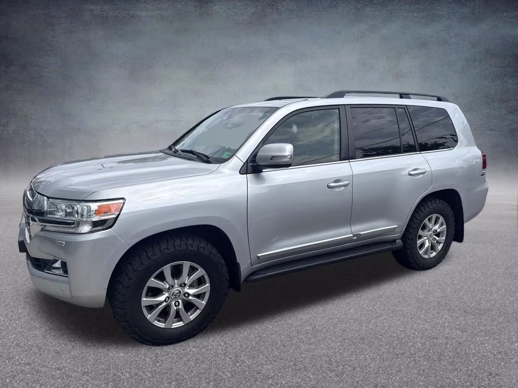 2017 Classic Silver Metallic Toyota Land Cruiser Base 4X4 SUV
