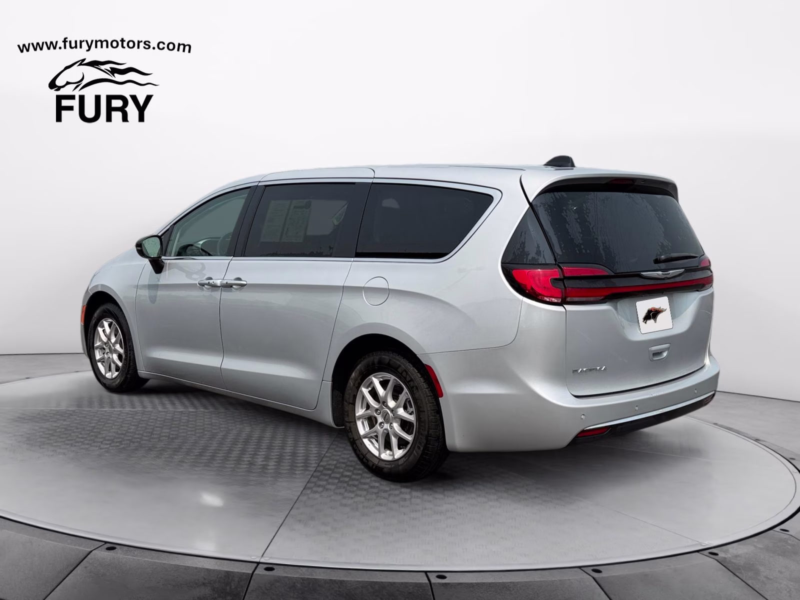 2024 Silver Mist Clearcoat Chrysler Pacifica Touring L FWD Van