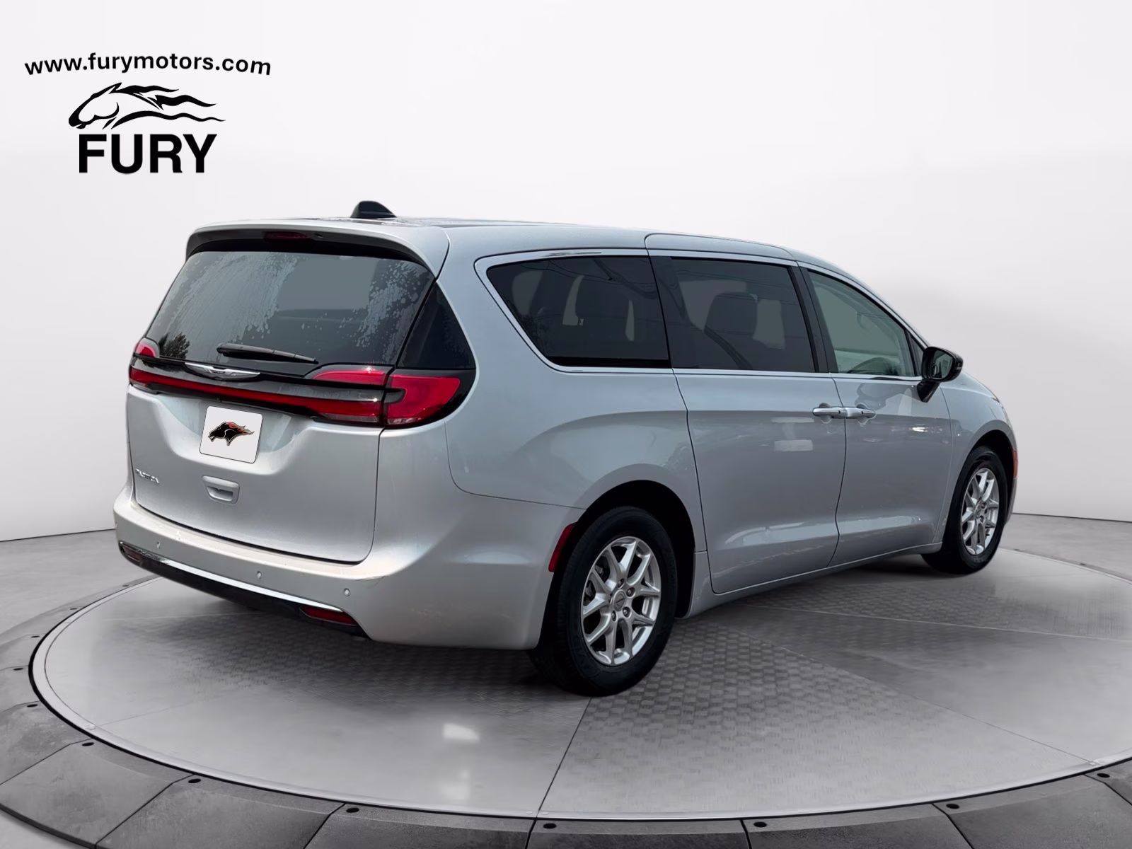 2024 Silver Mist Clearcoat Chrysler Pacifica Touring L FWD Van