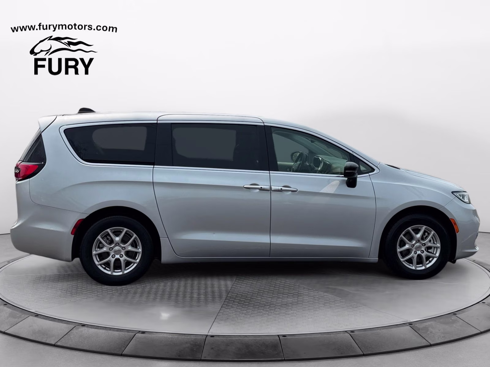 2024 Silver Mist Clearcoat Chrysler Pacifica Touring L FWD Van