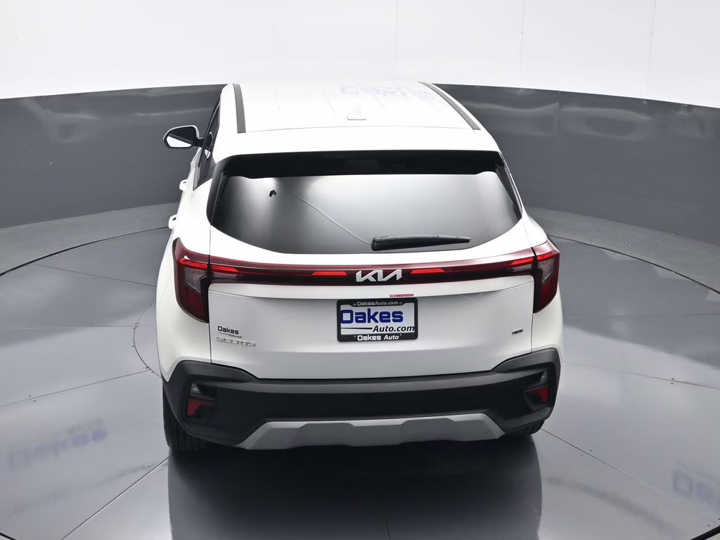 2025 Snow White Pearl Kia Seltos LX AWD SUV