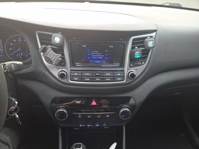 2017 Coliseum Gray Hyundai Tucson SE AWD SUV