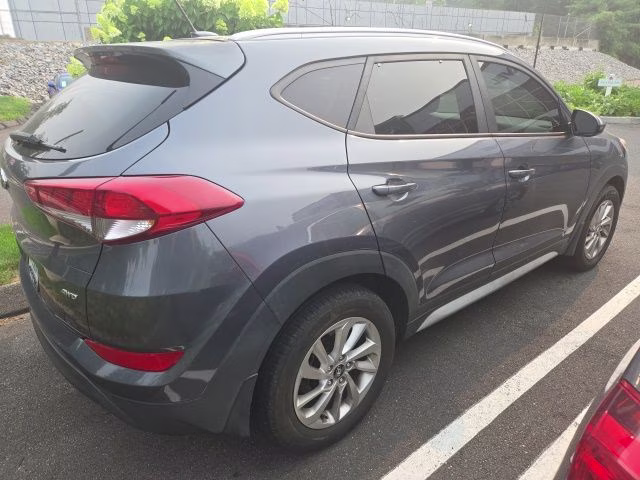2017 Coliseum Gray Hyundai Tucson SE AWD SUV
