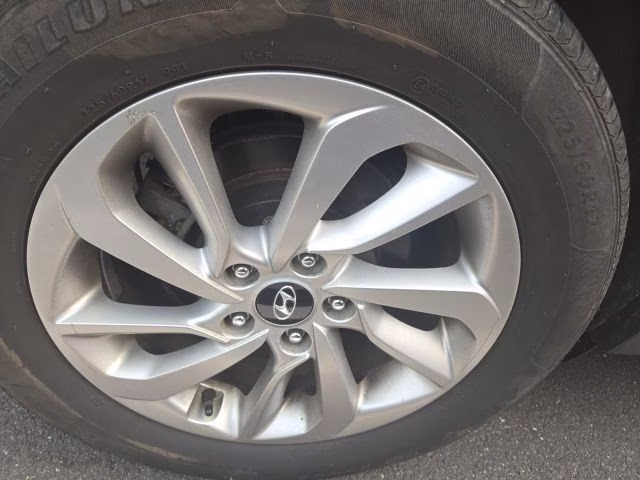 2017 Coliseum Gray Hyundai Tucson SE AWD SUV