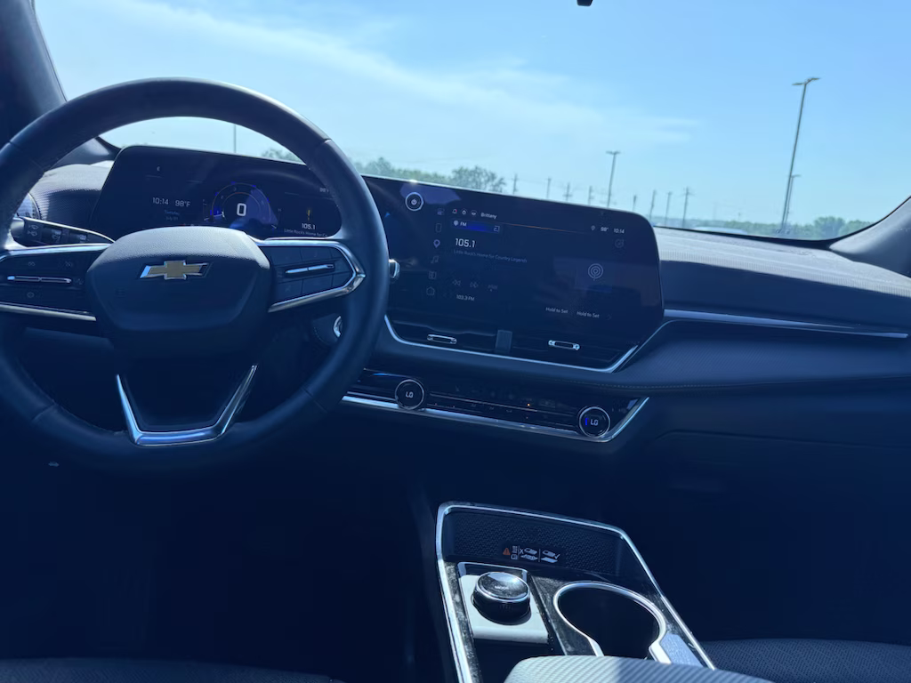 2026 Sterling Gray Metallic Chevrolet Equinox FWD LT FWD SUV