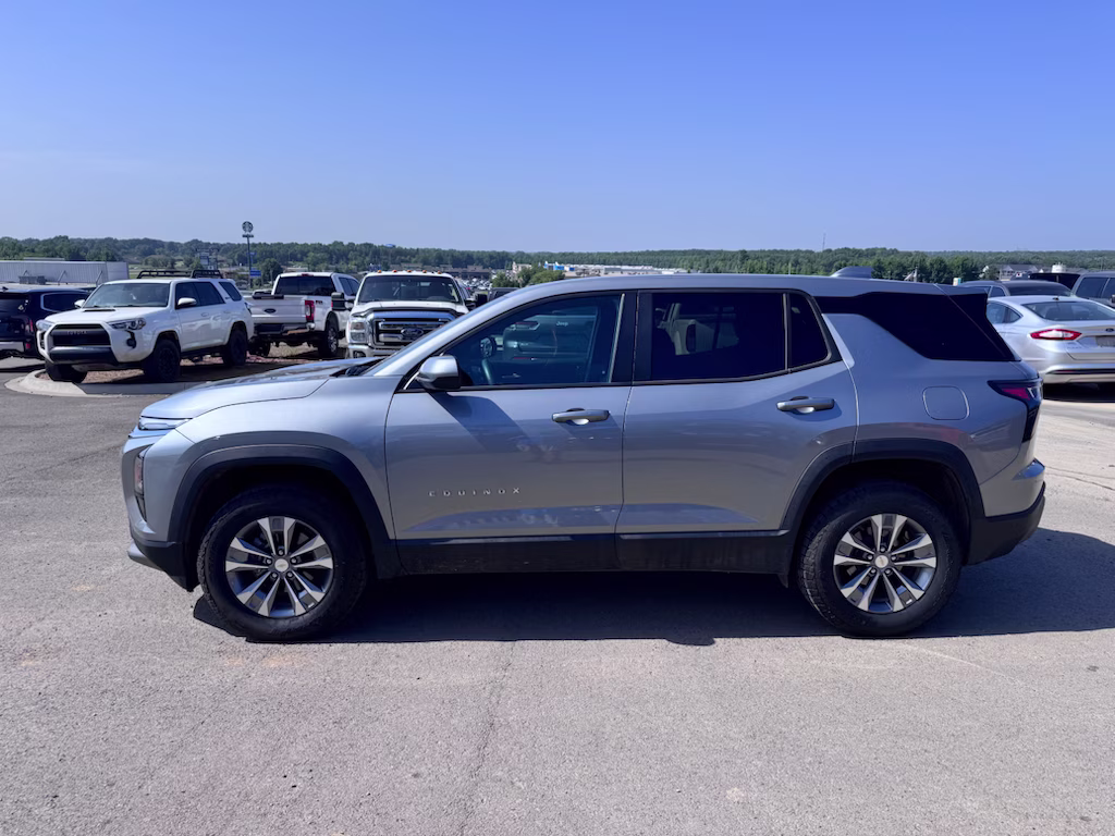 2026 Sterling Gray Metallic Chevrolet Equinox FWD LT FWD SUV
