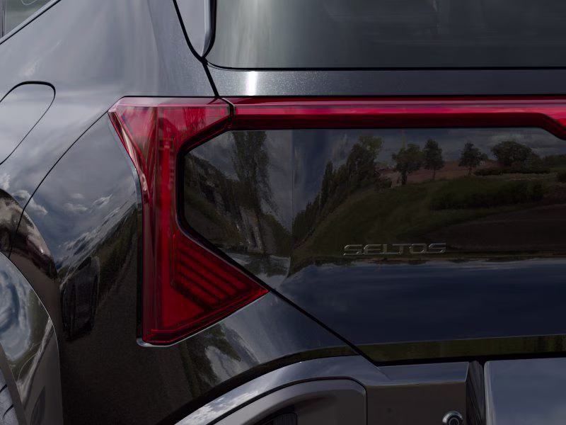 2027 Aurora Black Pearl Kia Seltos X-Line S AWD SUV