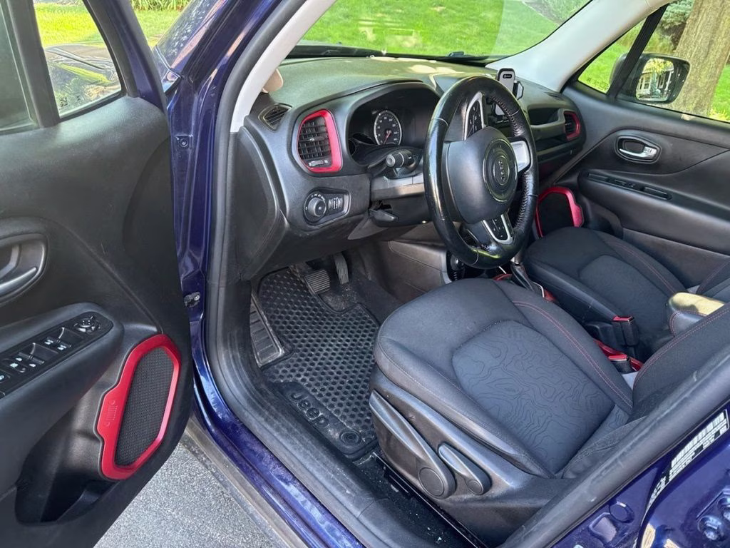 2017 Jetset Blue Jeep Renegade Trailhawk w/Cold Weather Group 4X4 SUV