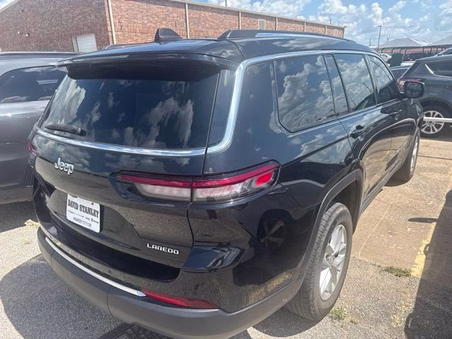 2023 Diamond Black Jeep Grand Cherokee L Laredo RWD SUV