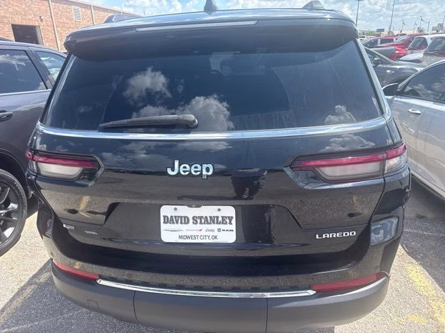2023 Diamond Black Jeep Grand Cherokee L Laredo RWD SUV