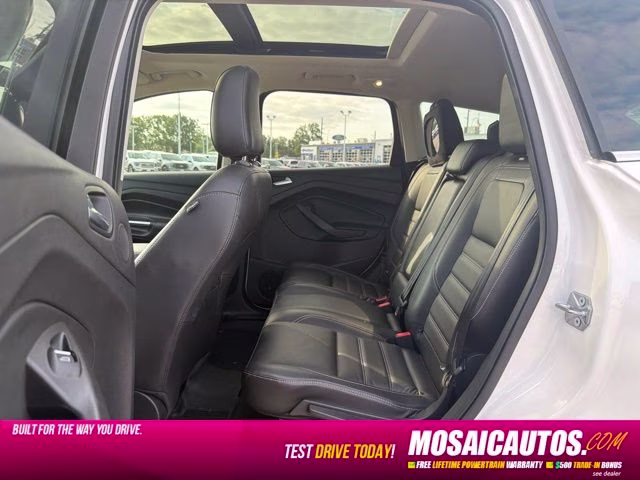 2018 White Platinum Ford Escape Titanium 4X4 SUV