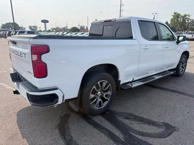 2022 Summit White Chevrolet Silverado 1500 RST 4X4 Truck