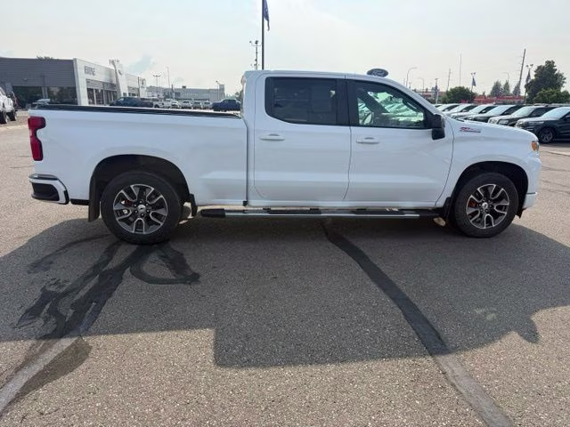 2022 Summit White Chevrolet Silverado 1500 RST 4X4 Truck