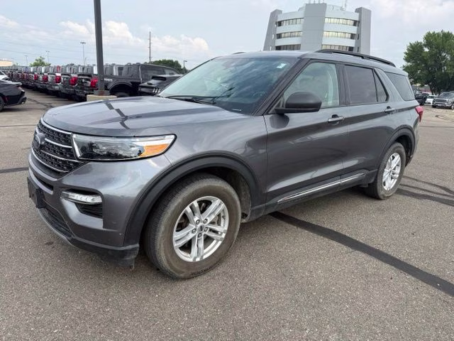 2022 Carbonized Gray Metallic Ford Explorer XLT 4X4 SUV