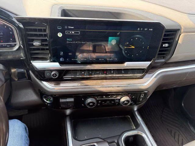 2022 Summit White Chevrolet Silverado 1500 RST 4X4 Truck