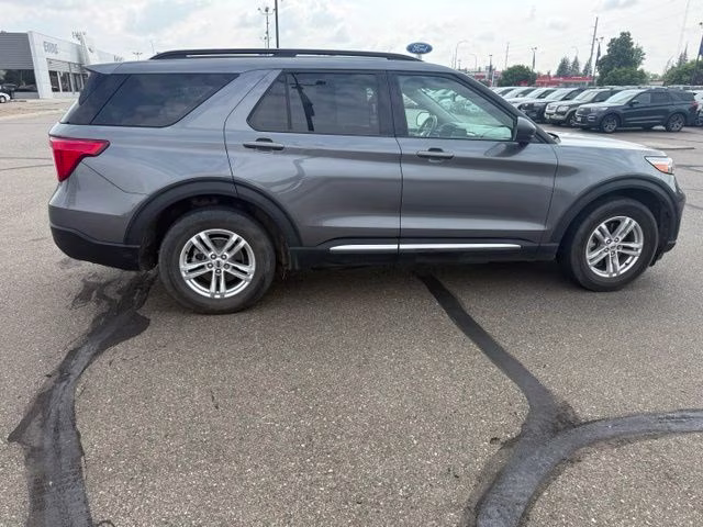 2022 Carbonized Gray Metallic Ford Explorer XLT 4X4 SUV