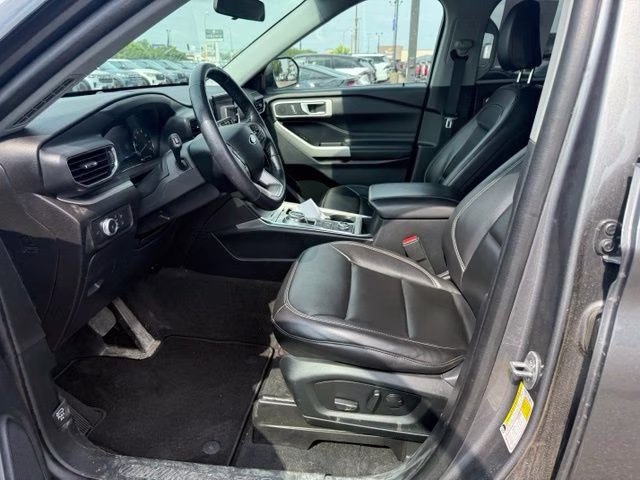 2022 Carbonized Gray Metallic Ford Explorer XLT 4X4 SUV