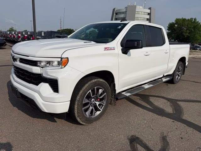 2022 Summit White Chevrolet Silverado 1500 RST 4X4 Truck
