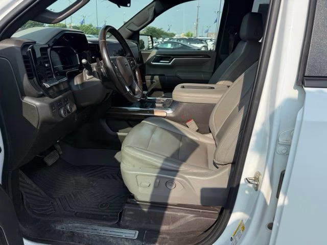 2022 Summit White Chevrolet Silverado 1500 RST 4X4 Truck