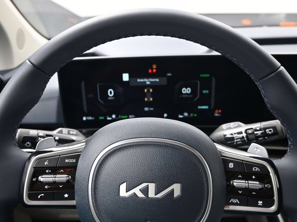 2026 Panthera Metal Kia Carnival Hybrid SX FWD Van