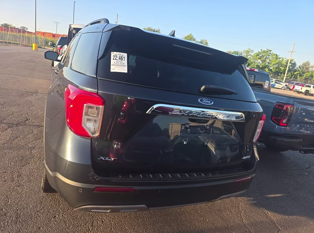 2023 Blue Metallic Ford Explorer XLT 4X4 SUV