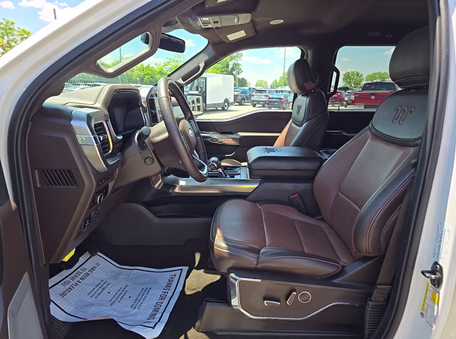 2023 Star White Metallic Tri-Coat Ford F-150 King Ranch 4X4 Truck