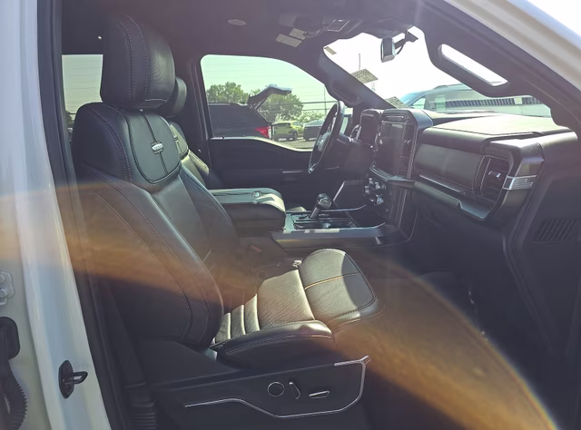 2023 White Metallic Ford F-150 Platinum 4X4 Truck