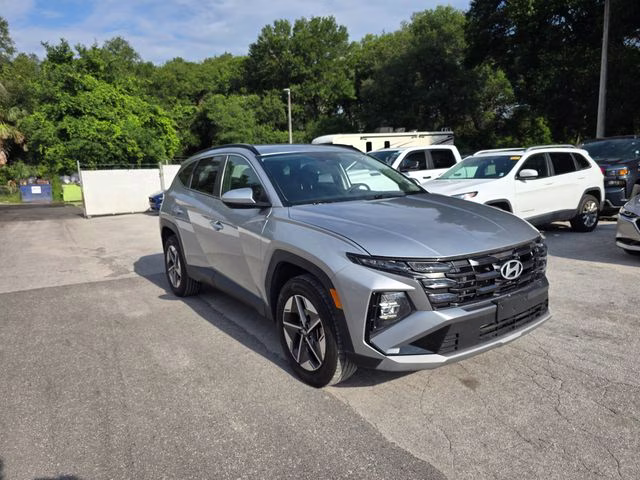 2025 Shimmering Silver Hyundai Tucson SEL AWD SUV