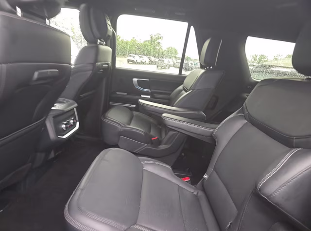 2026 Agate Black Metallic Ford Expedition Max Platinum 4X4 SUV