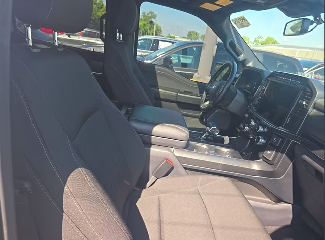 2023 Avalanche Ford F-150 XLT 4X4 Truck