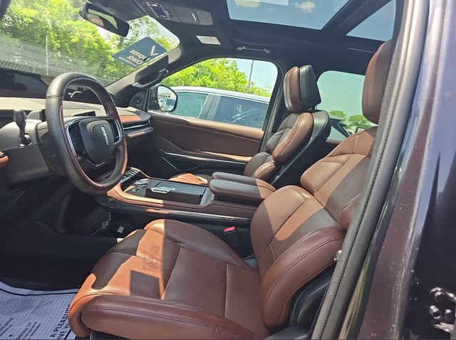 2025 Brown Metallic Lincoln Navigator L Reserve 4X4 SUV