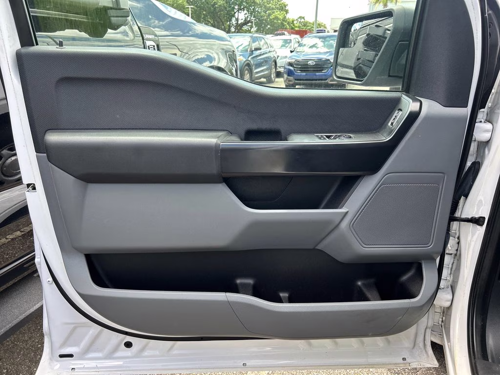 2021 Oxford White Ford F-150 XL RWD Truck